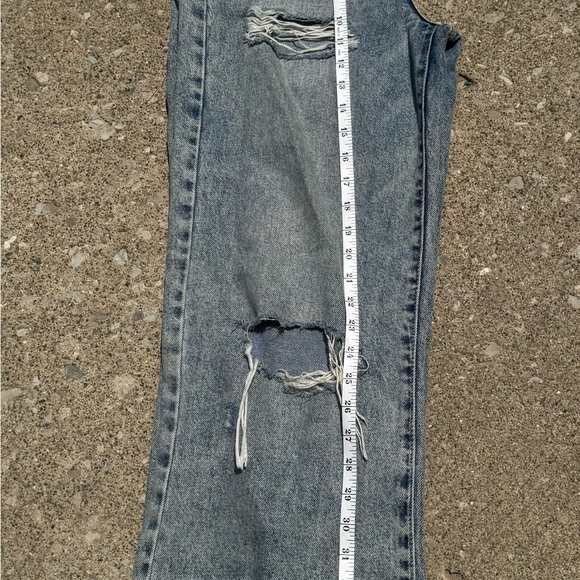 High Rise Distressed Jeans - Blue - Picture 8 of 8